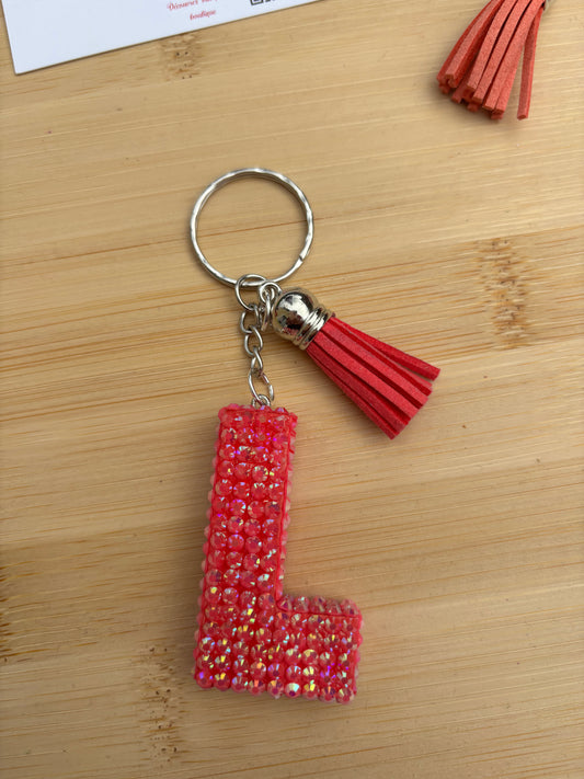 Porte clé en forme de L strassé